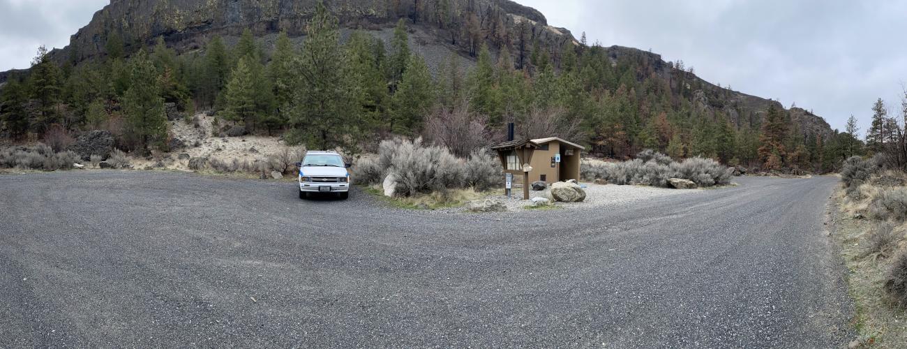 Northrup Canyon Trailhead parking lot