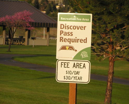 Discover Pass sign at Wenatchee Confluence