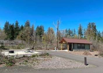 Schafer Cabin with parking pad and picnic table