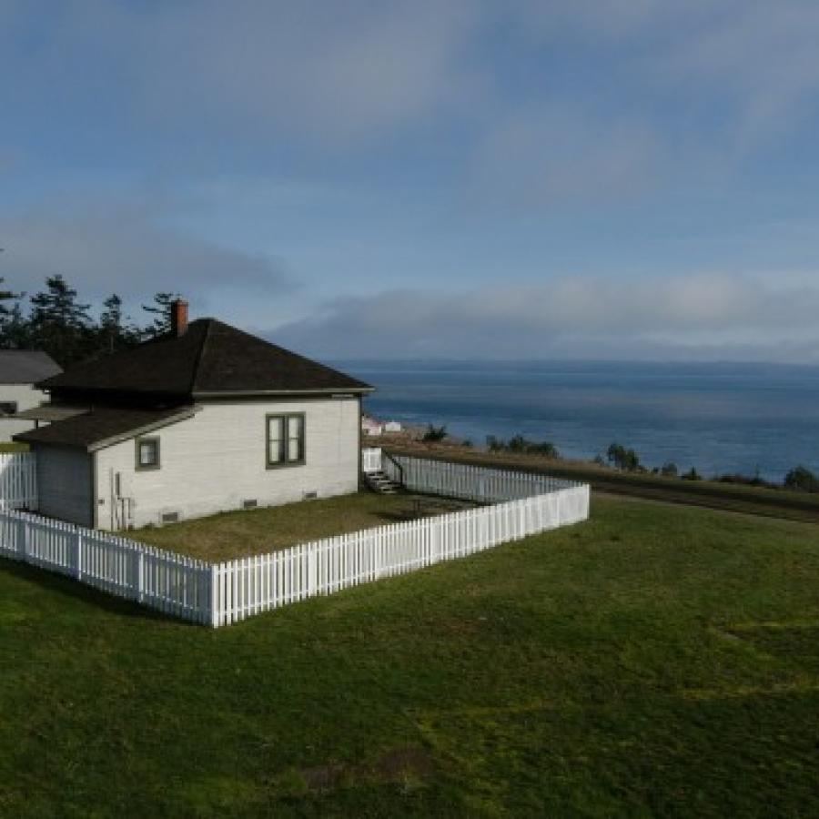 Fort Flagler Engineers House and view