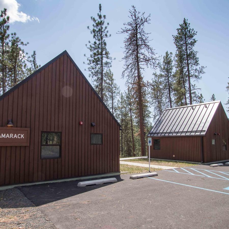 Riverside Cabins Exterior