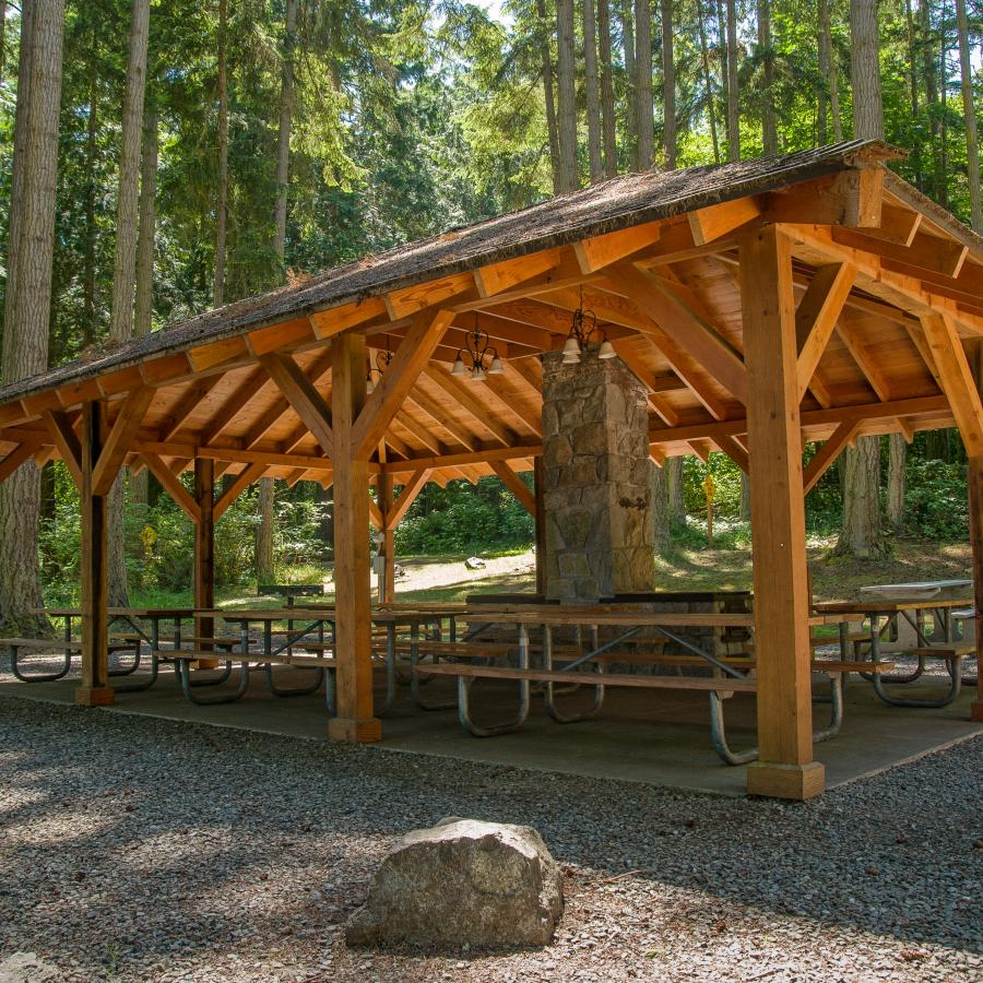 The kitchen shelter at Sequim Bay State Park.
