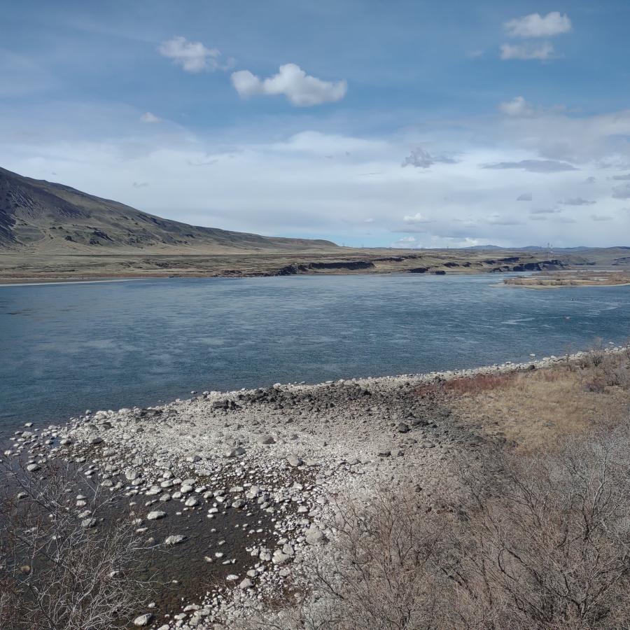 Sunshine on the water along the Palouse to Cascades State Park Trail.