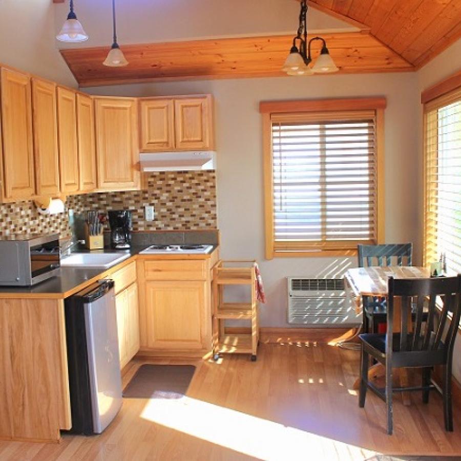 Pearrygin Lake Vacation House Kitchen