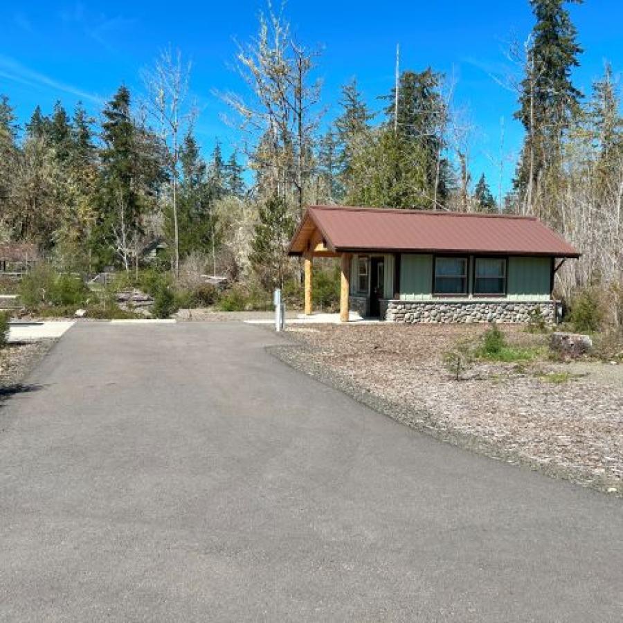 Schafer Cabin with parking pad