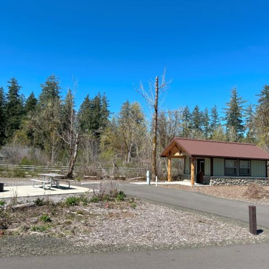 Schafer Cabin with parking pad and picnic table